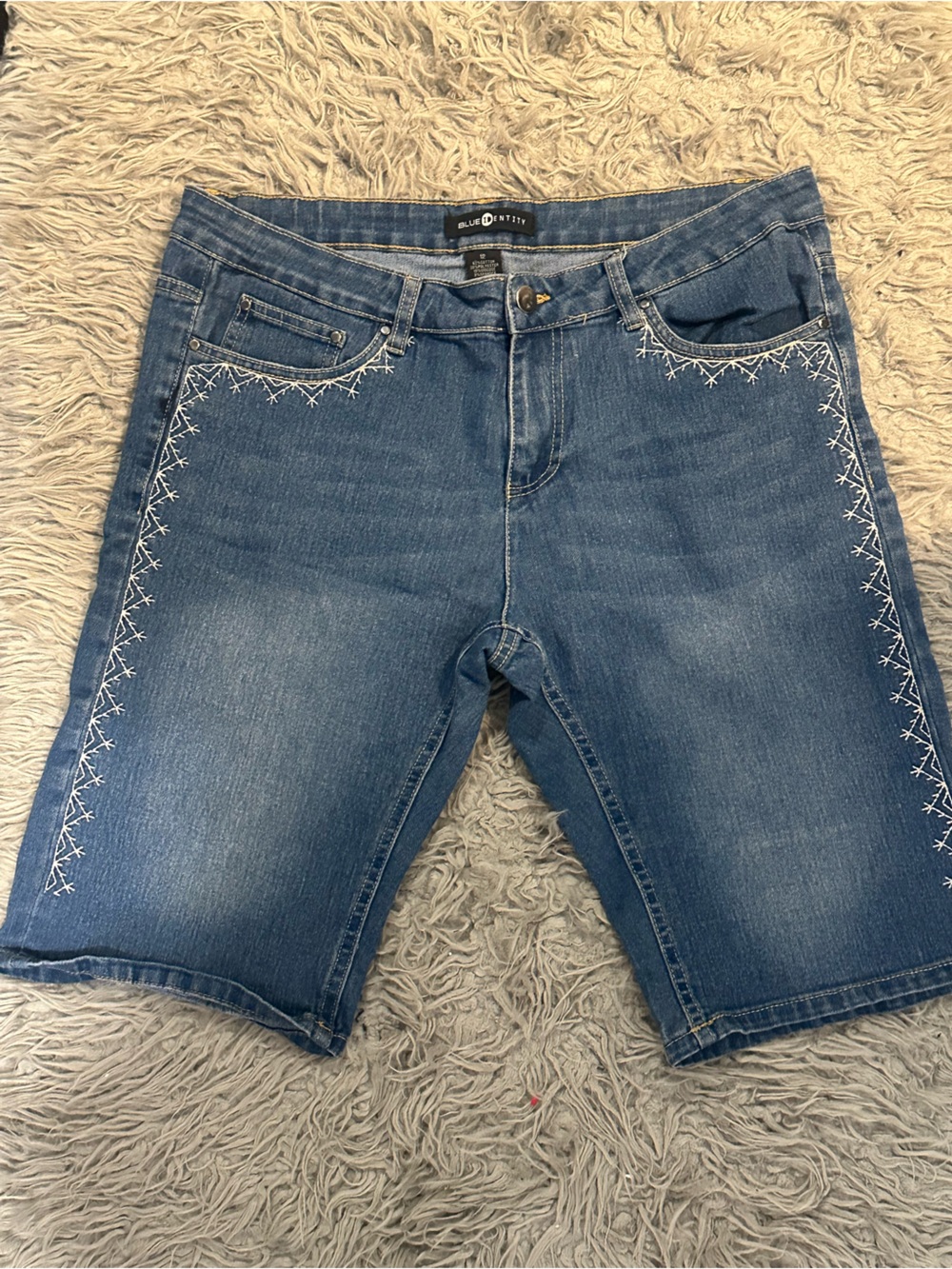 Blue Envy Women’s Denim Shorts Size 12 Embroidered Western Boho Stretch